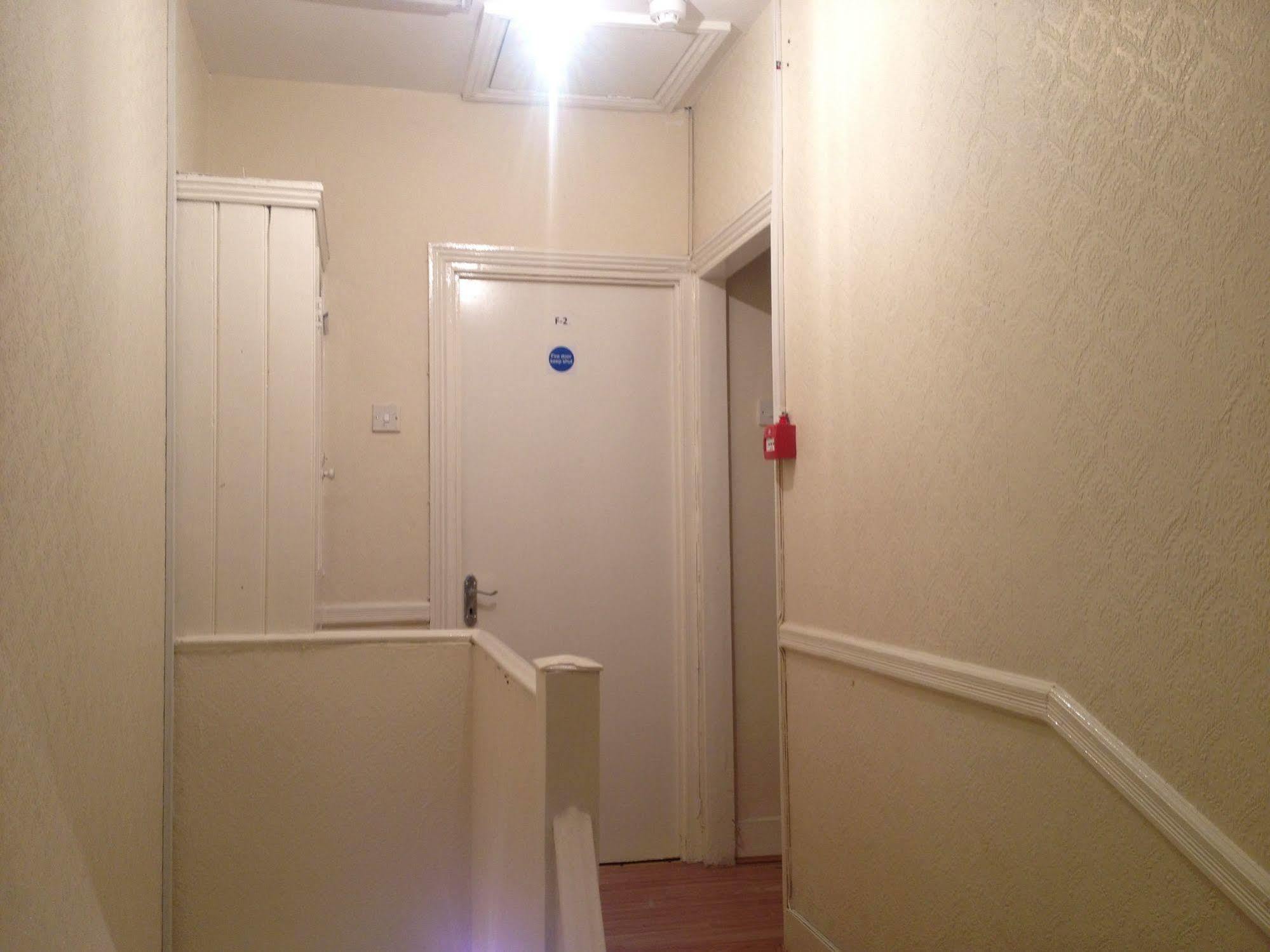 70 Hockley Avenue Barking (Greater London) Exterior foto